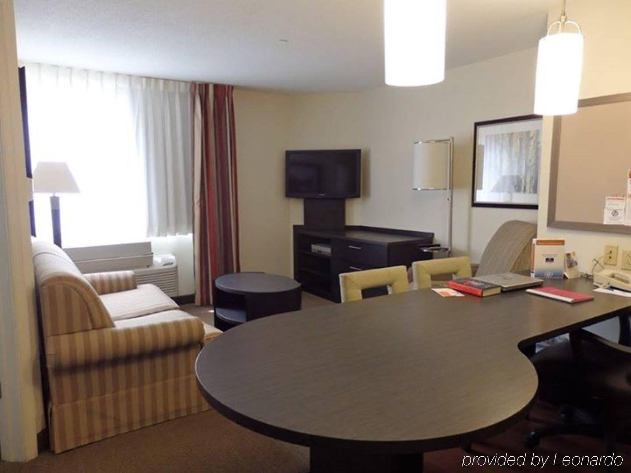 Sonesta Simply Suites Pittsburgh Airport Imperial Exterior photo